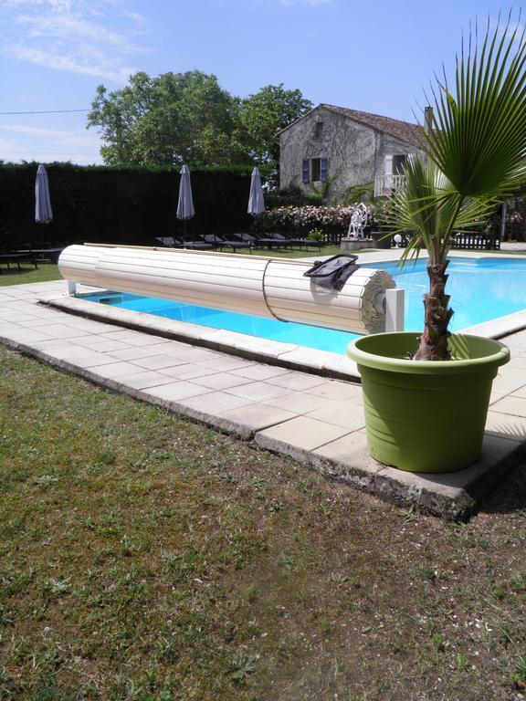 Chambres D'Hotes La Vigneronne Senouillac Exterior foto